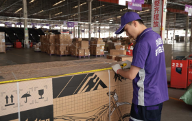 跨越速运整车服务：高效可靠门到门，从下单到送达全程无忧